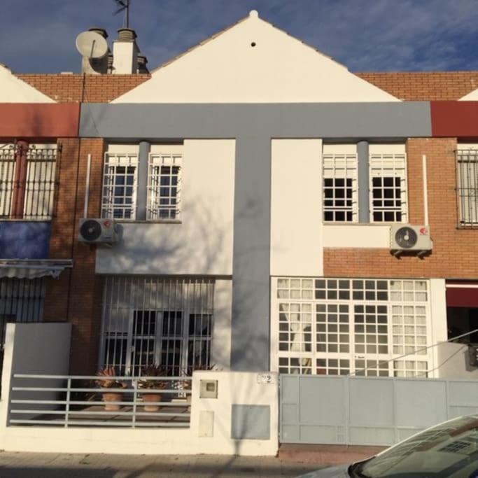 Casa Soleada En Calle Tranquila Sevilla Exteriör bild